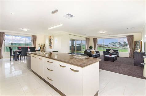 Versace homes mount gambier